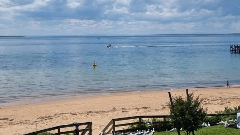 Cowes Beach 005